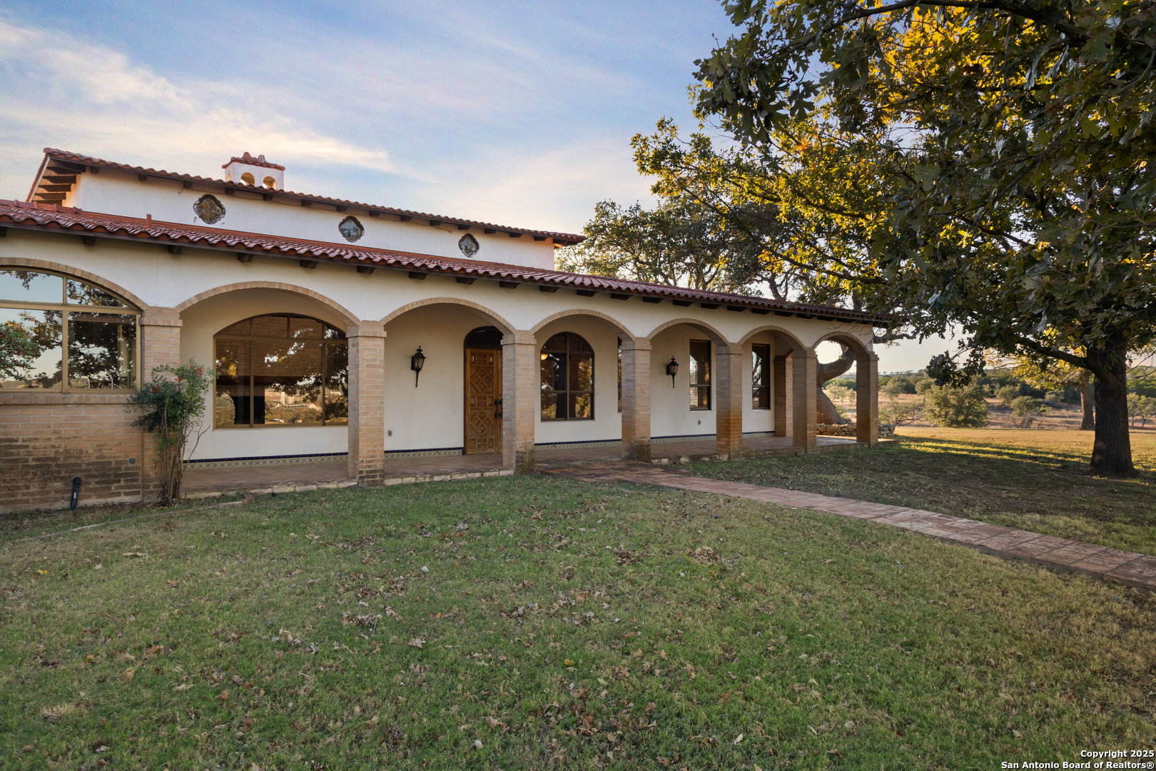 main property photo 17