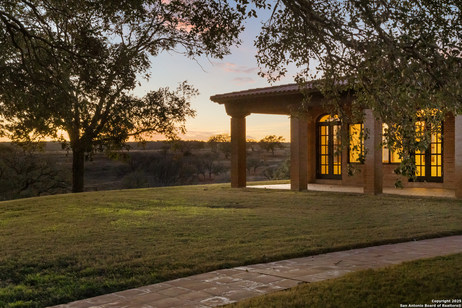 main property photo 20