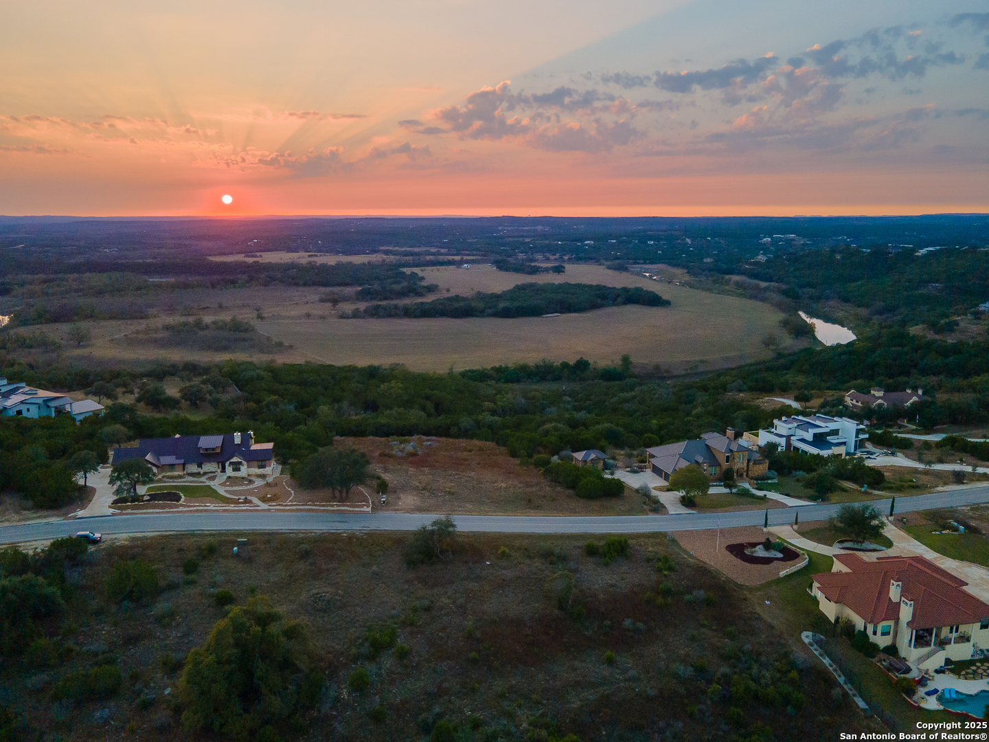 main property photo 12