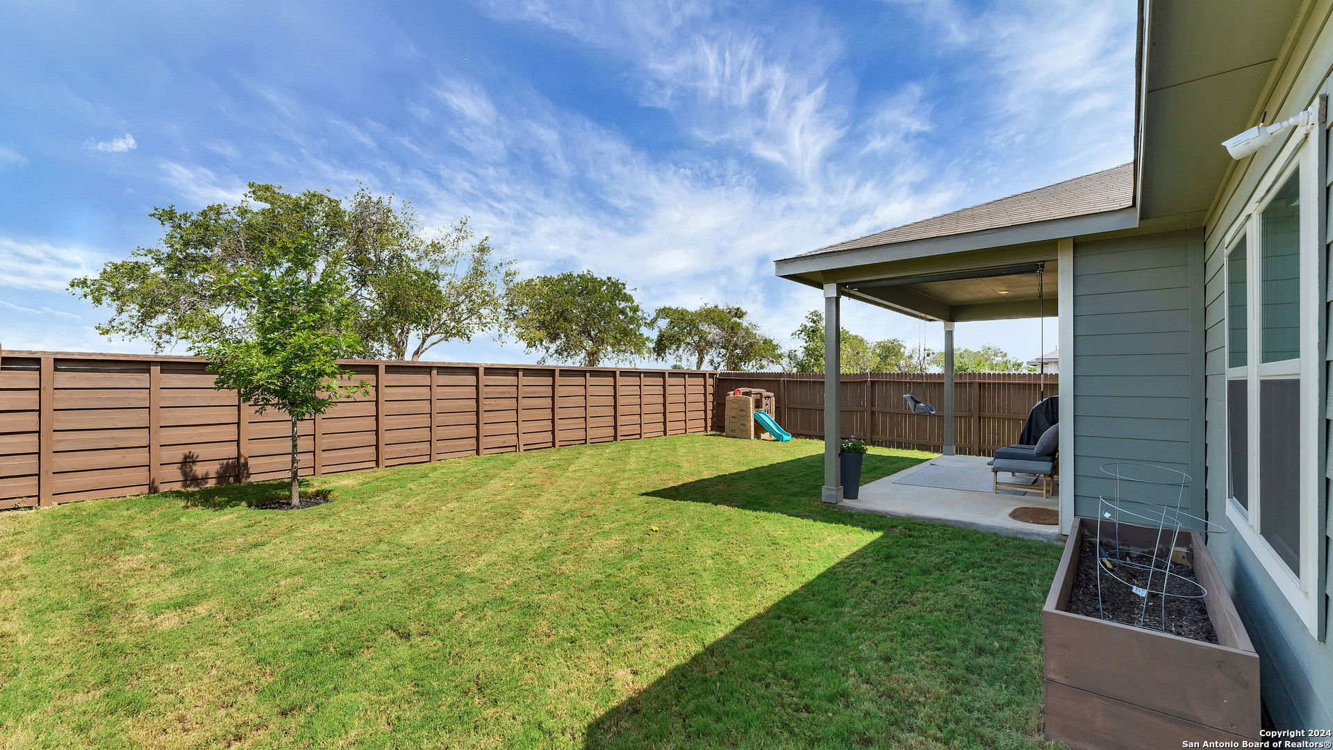main property photo 49