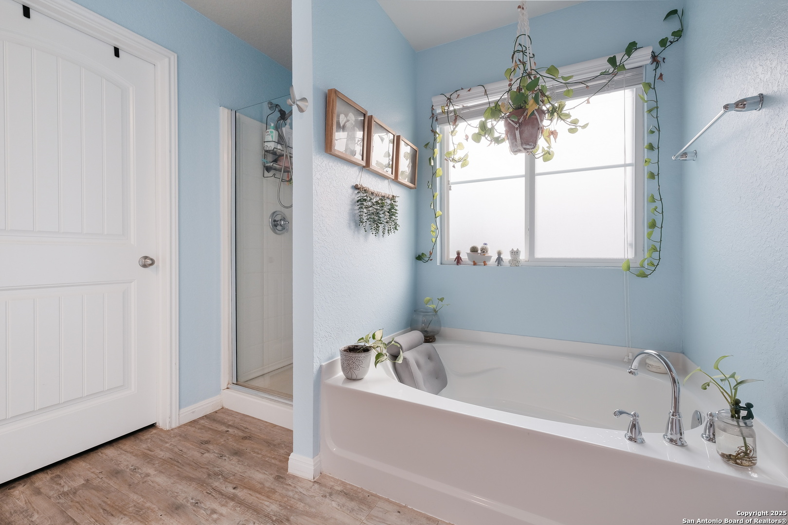 property viewer photo 12