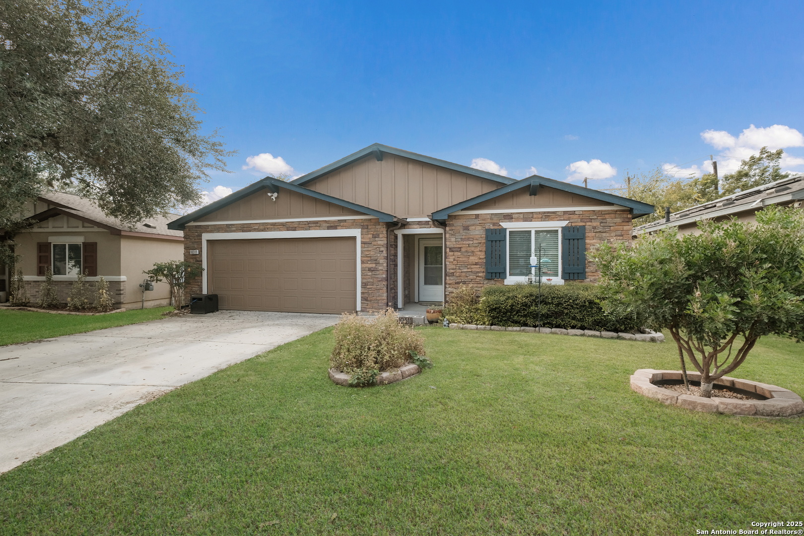 property viewer photo 2