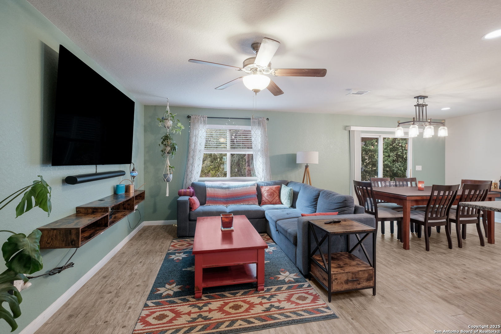 property viewer photo 7