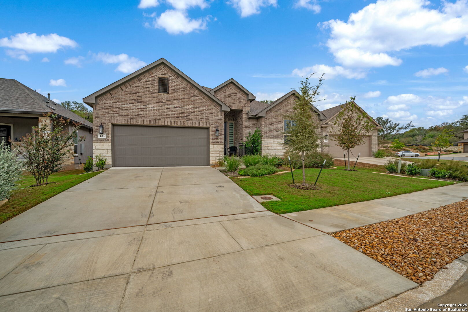 property viewer photo 1