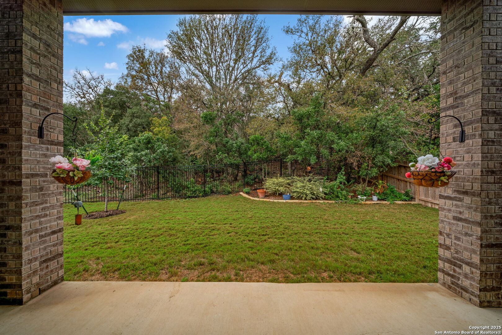 property viewer photo 26