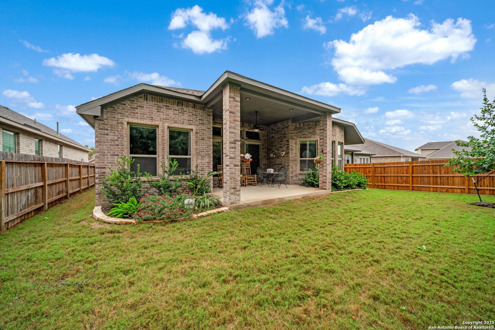 property viewer photo 27