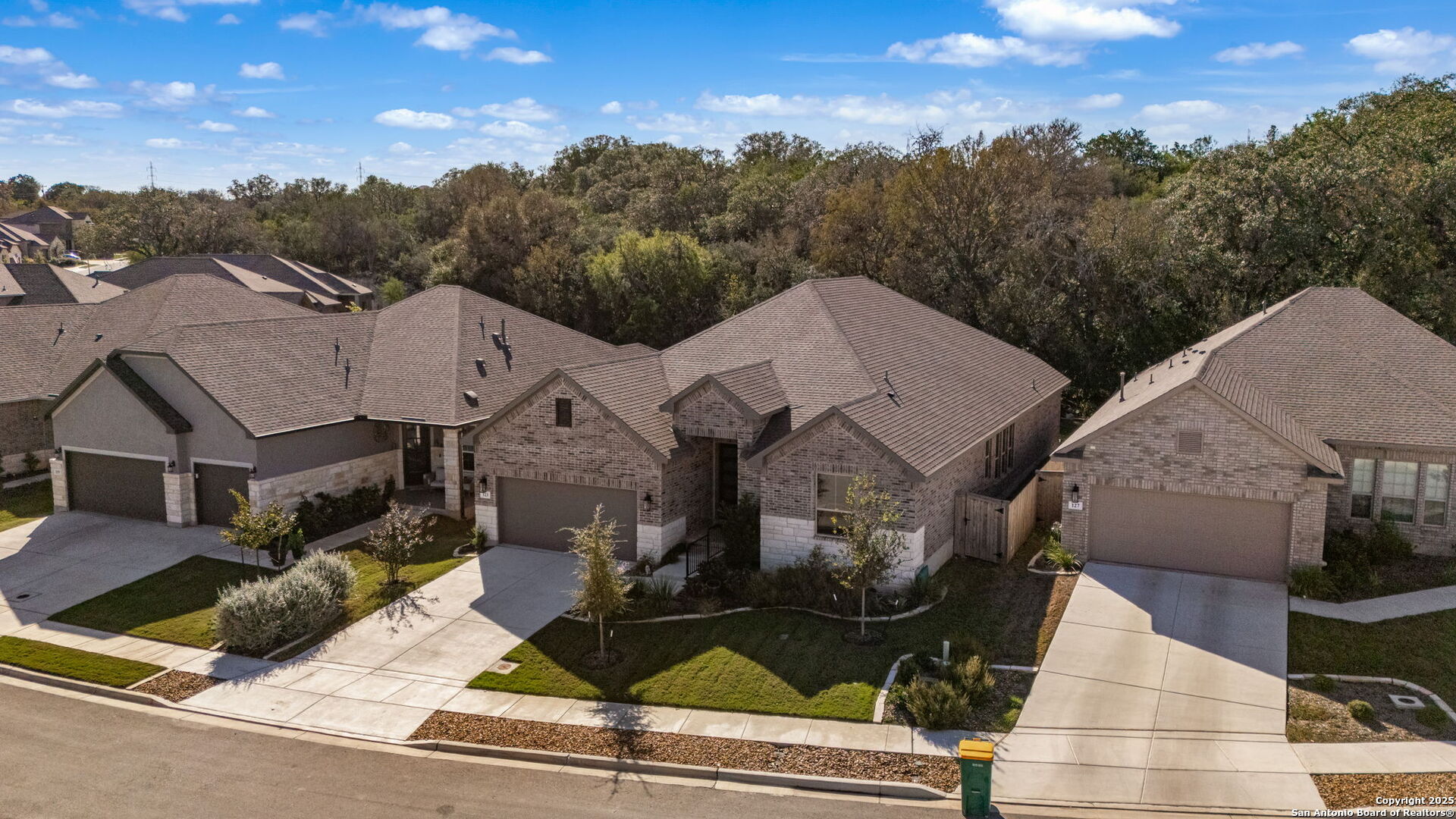 property viewer photo 30
