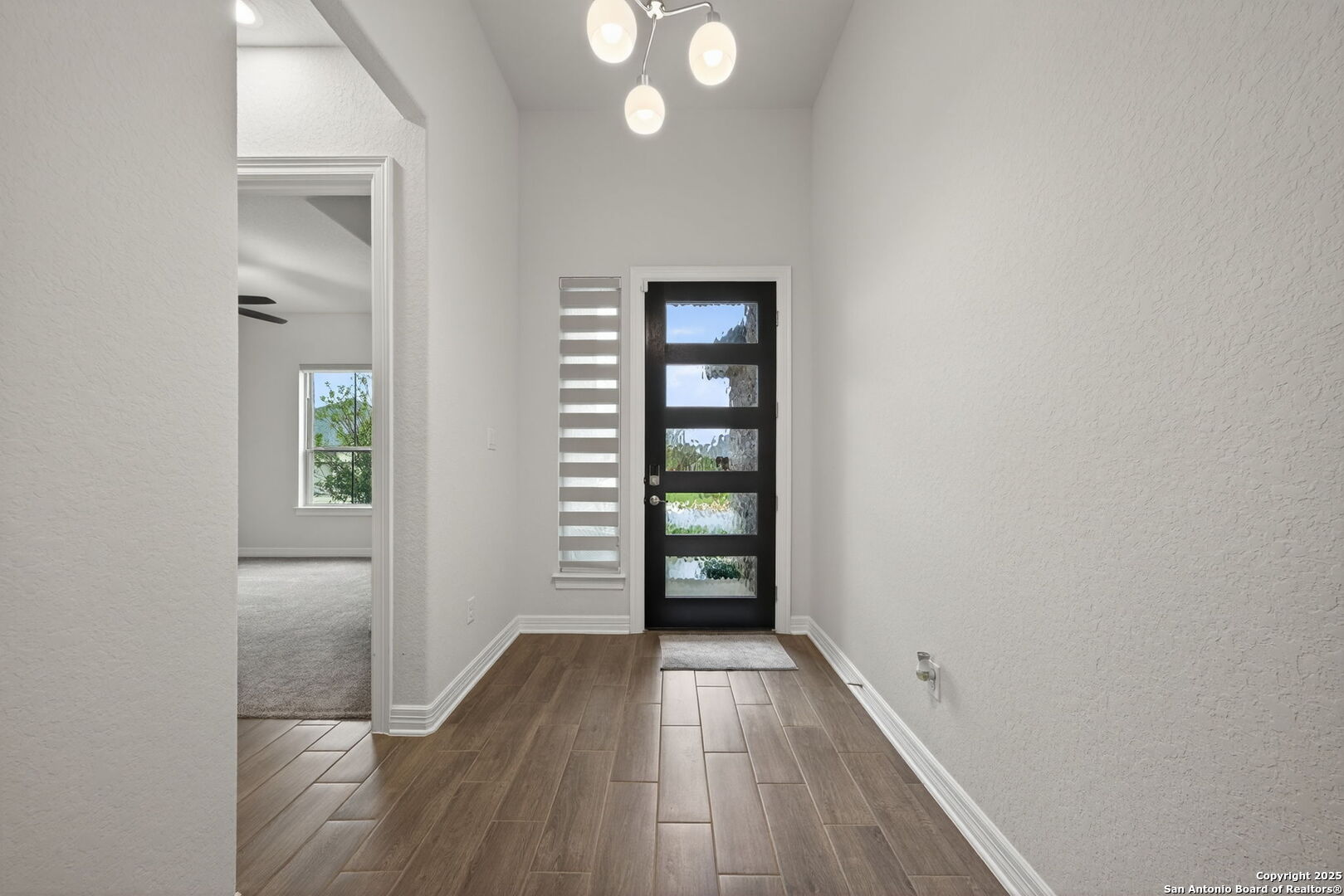 property viewer photo 4