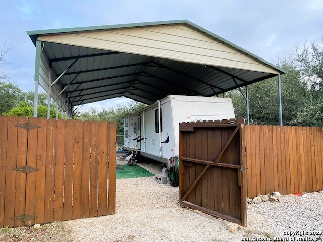 property viewer photo 1