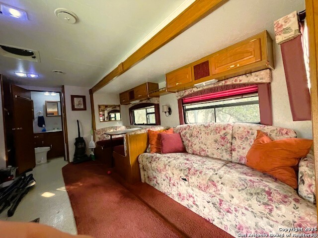property viewer photo 11
