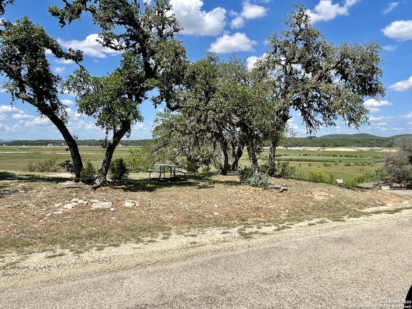 property viewer photo 26