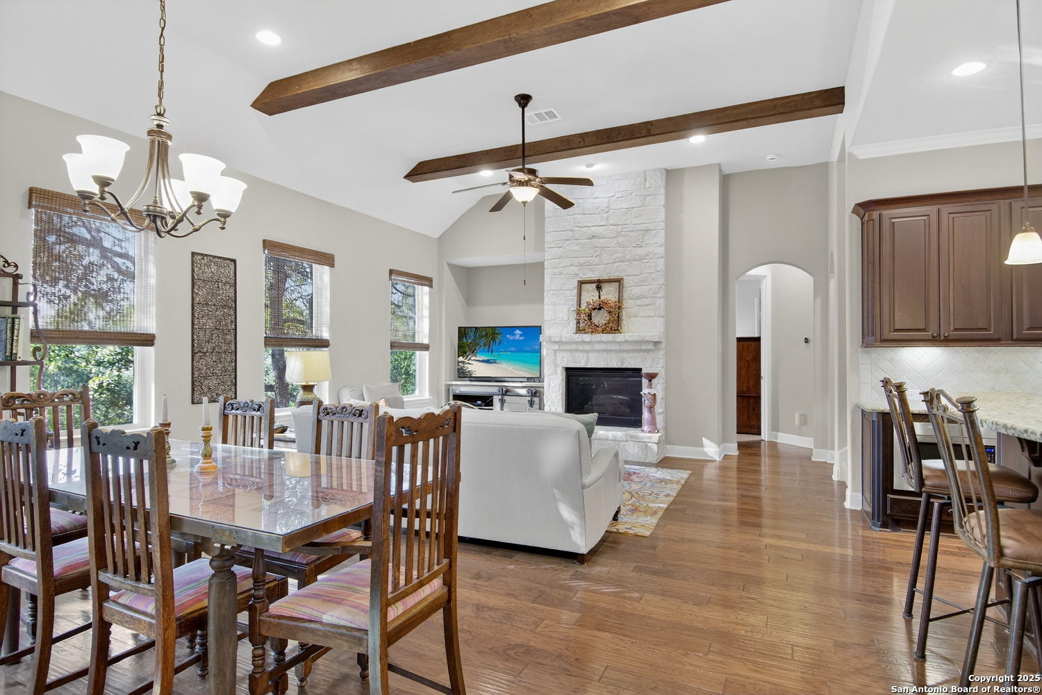 property viewer photo 14
