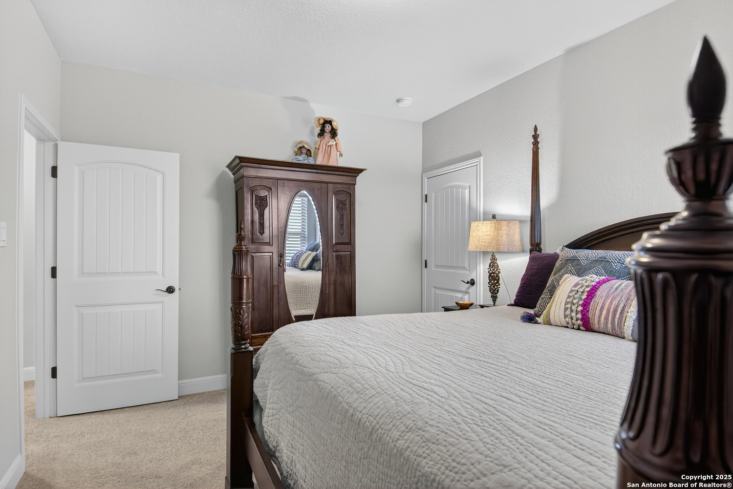 property viewer photo 41