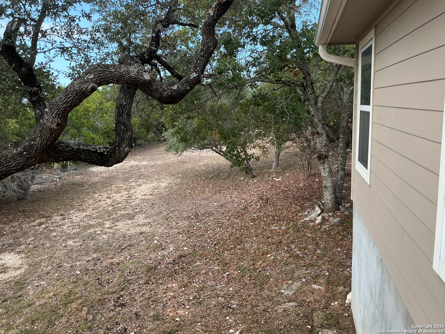 main property photo 39