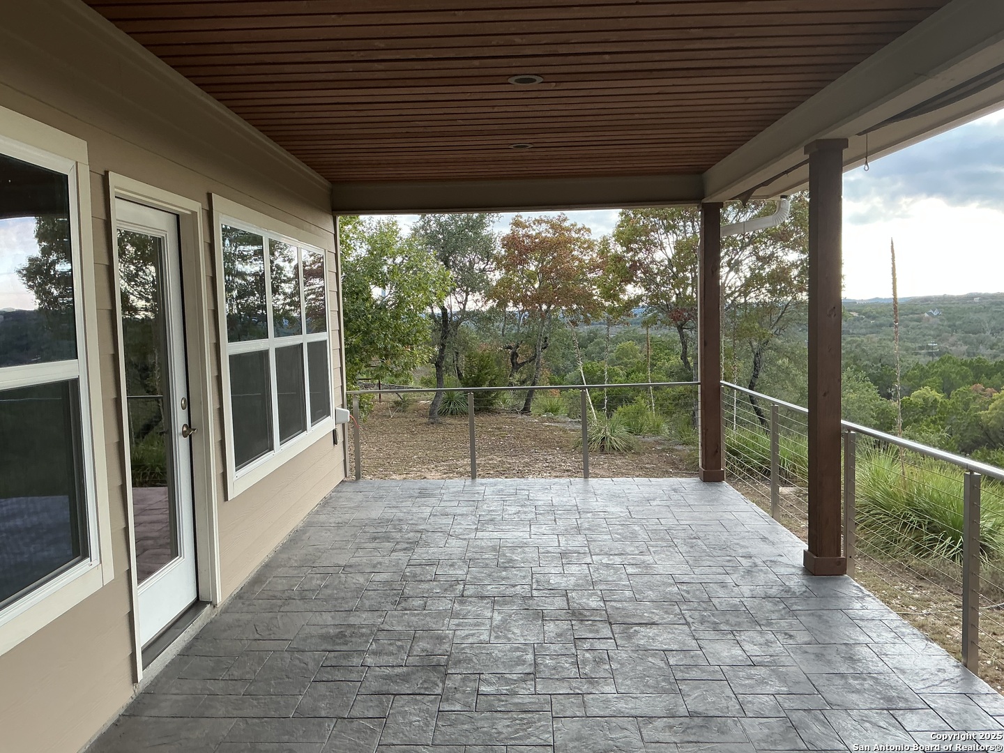 main property photo 45