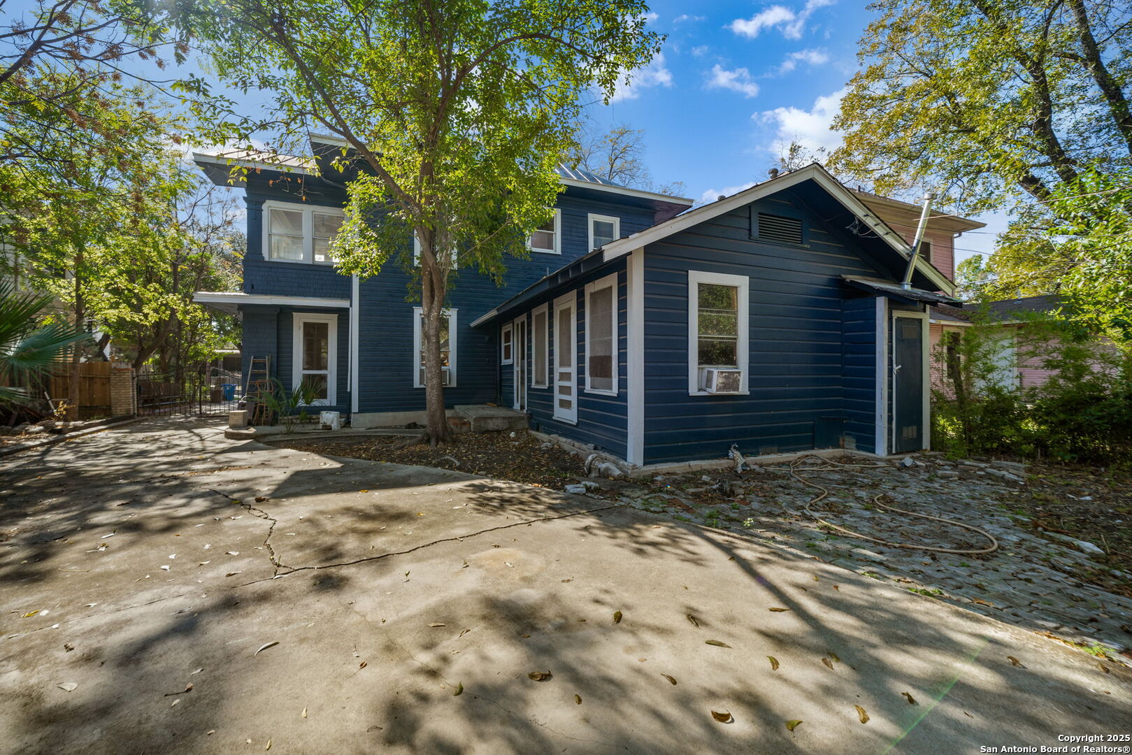 main property photo 25