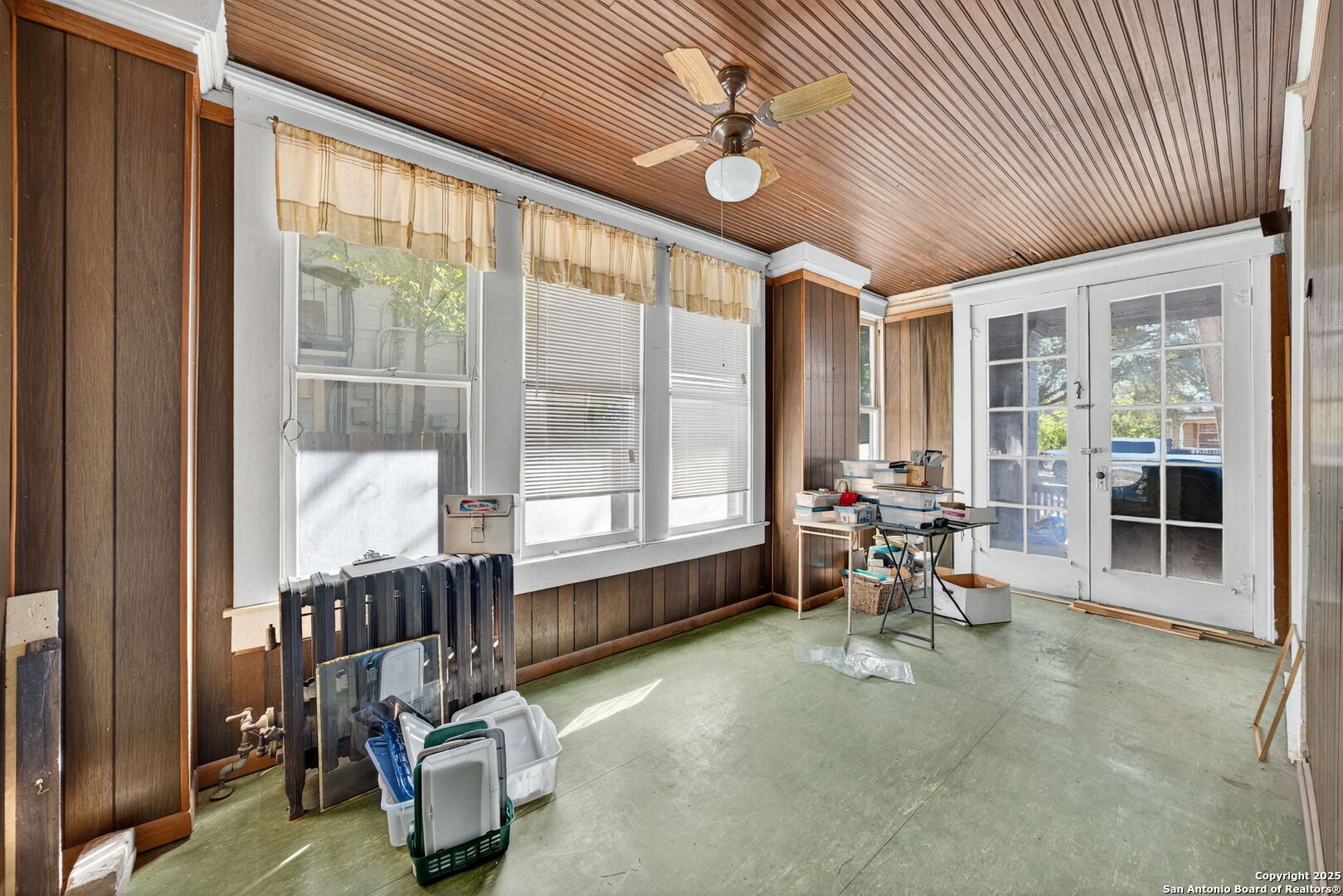 main property photo 9