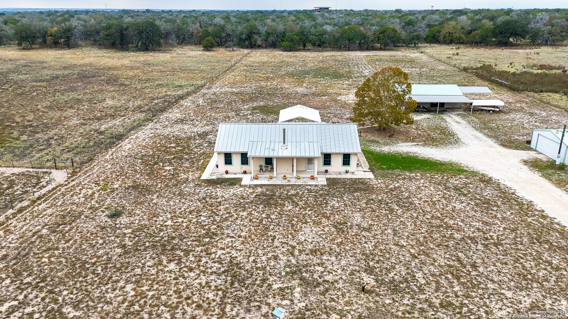 main property photo 41