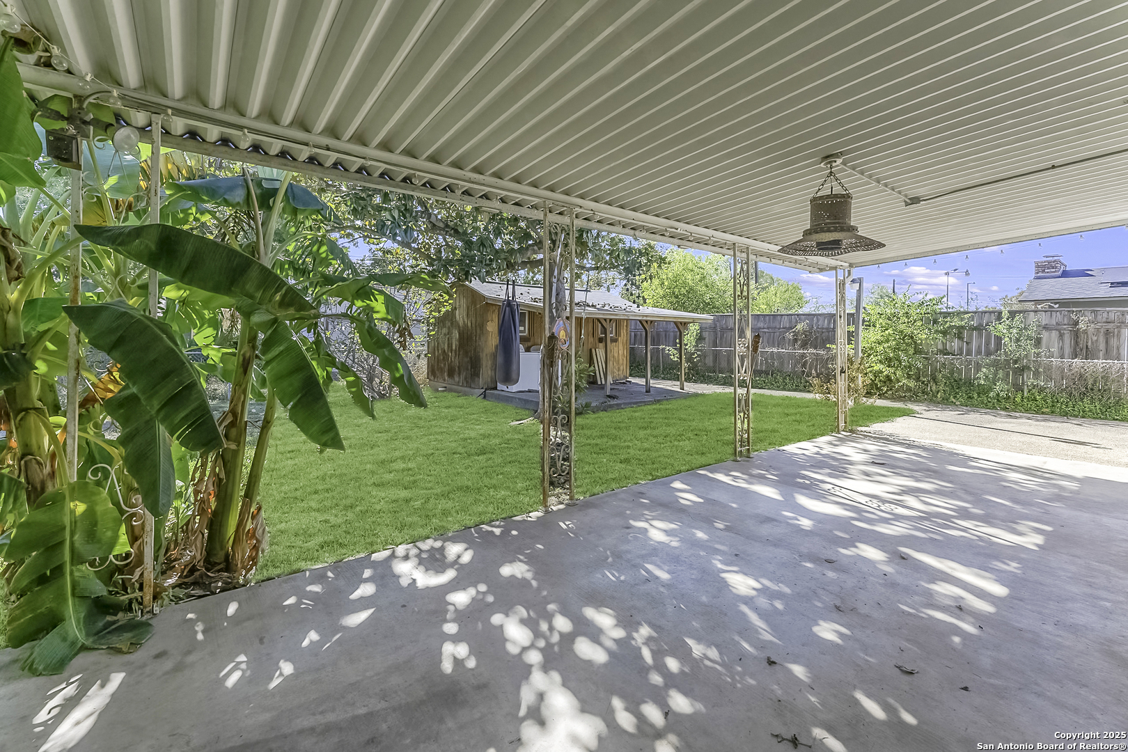main property photo 18