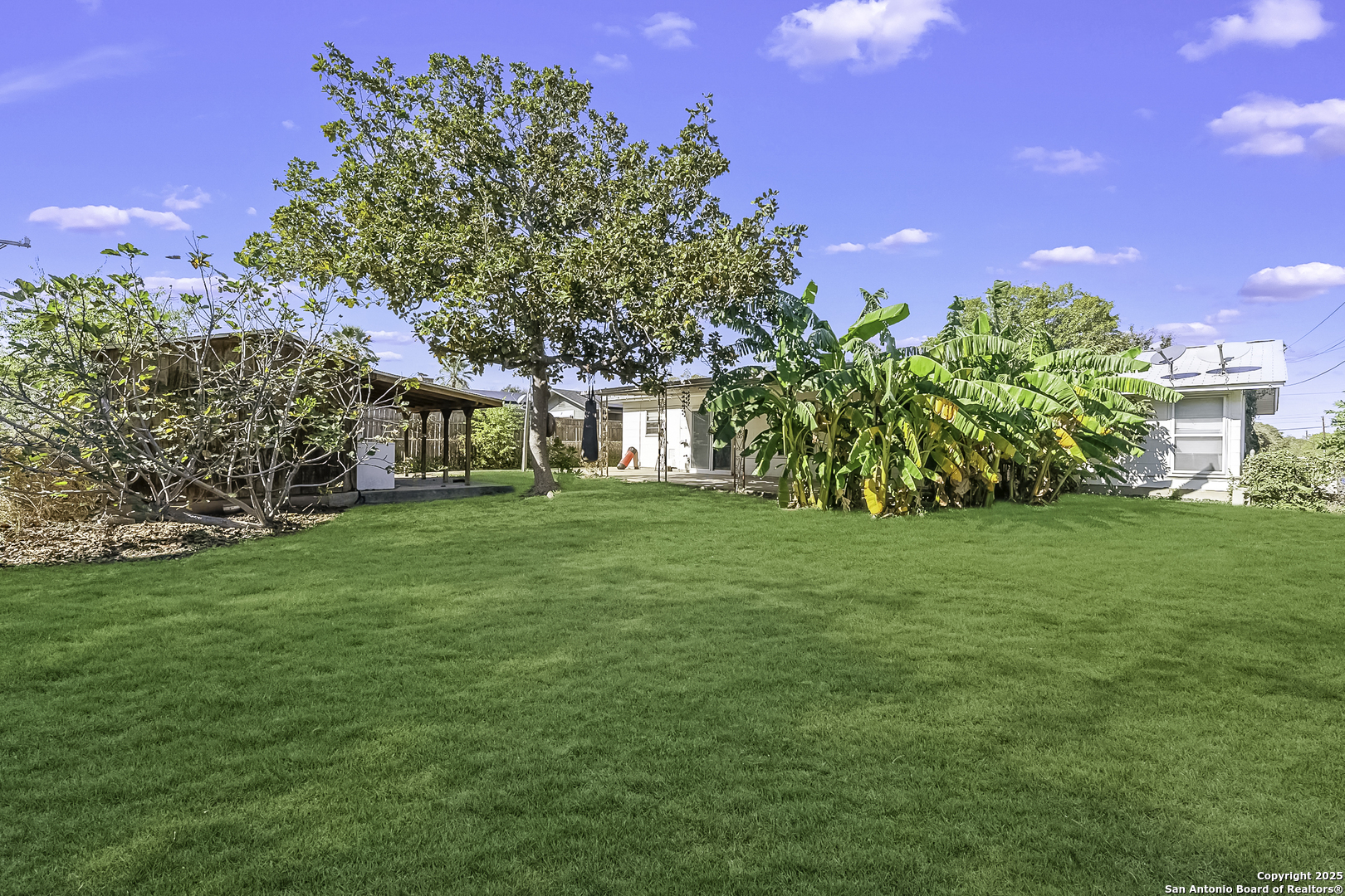 main property photo 20