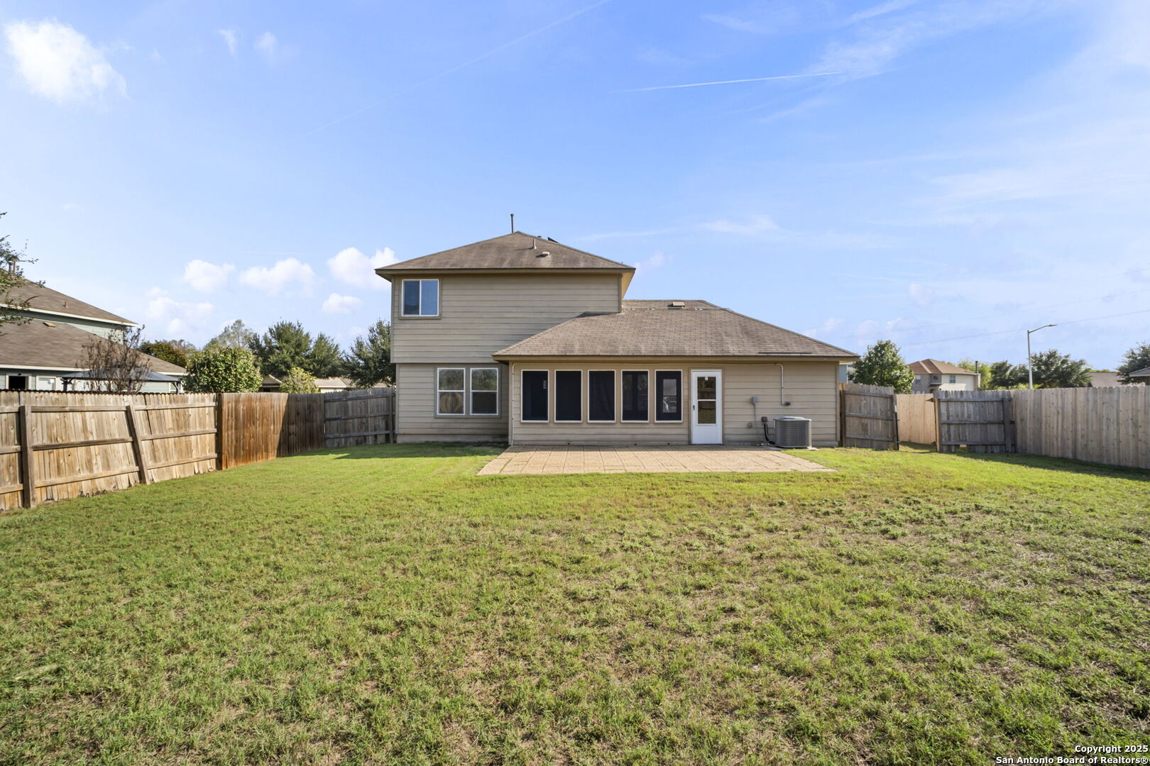 main property photo 40