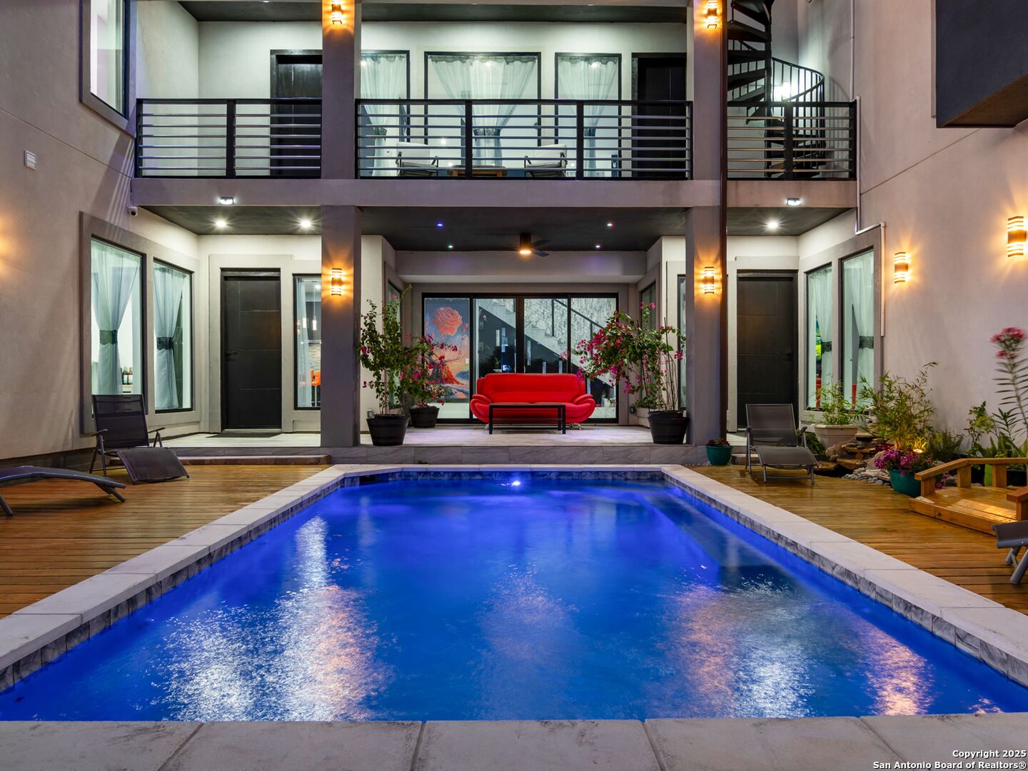 main property photo 27