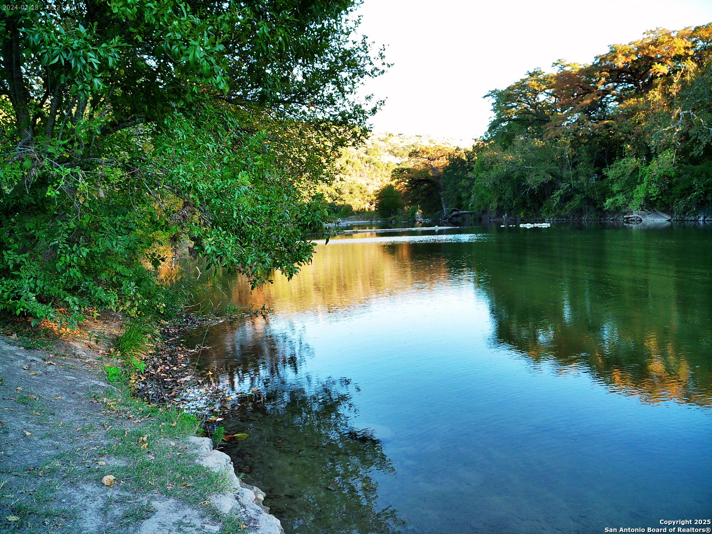 main property photo 40