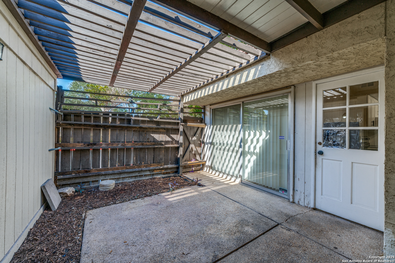 main property photo 20