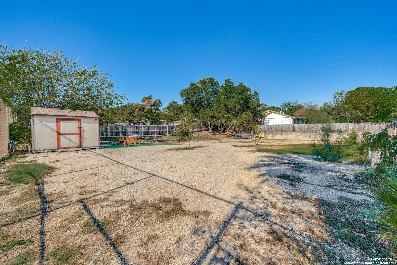 main property photo 22