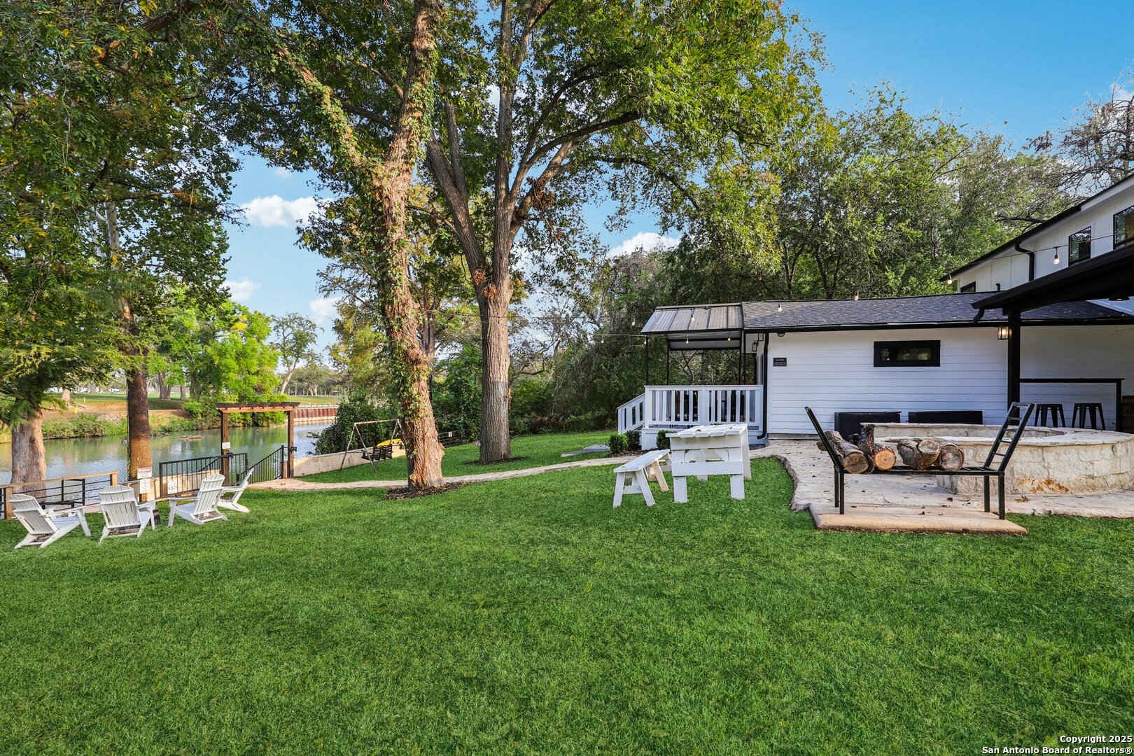main property photo 41