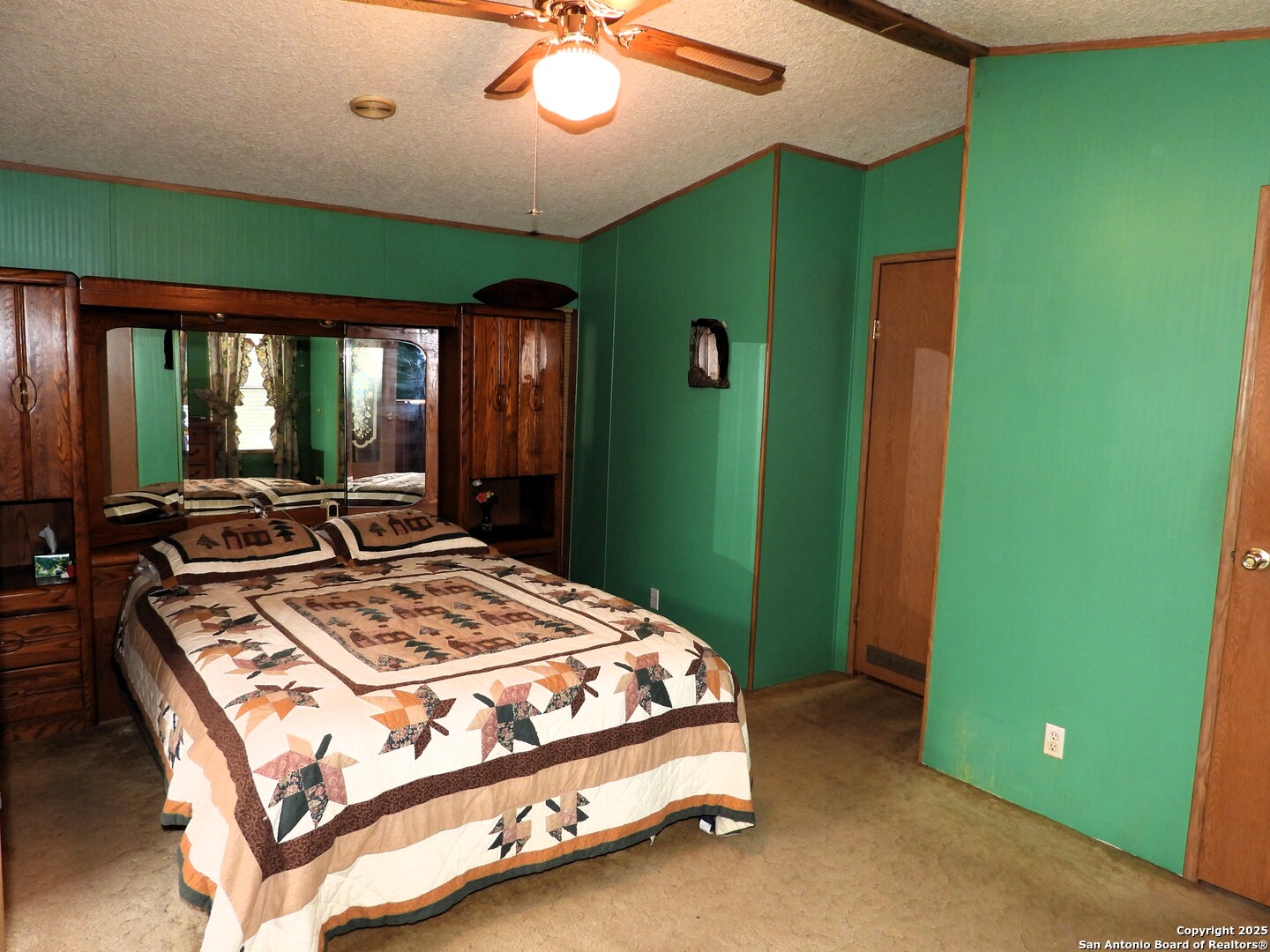 main property photo 28