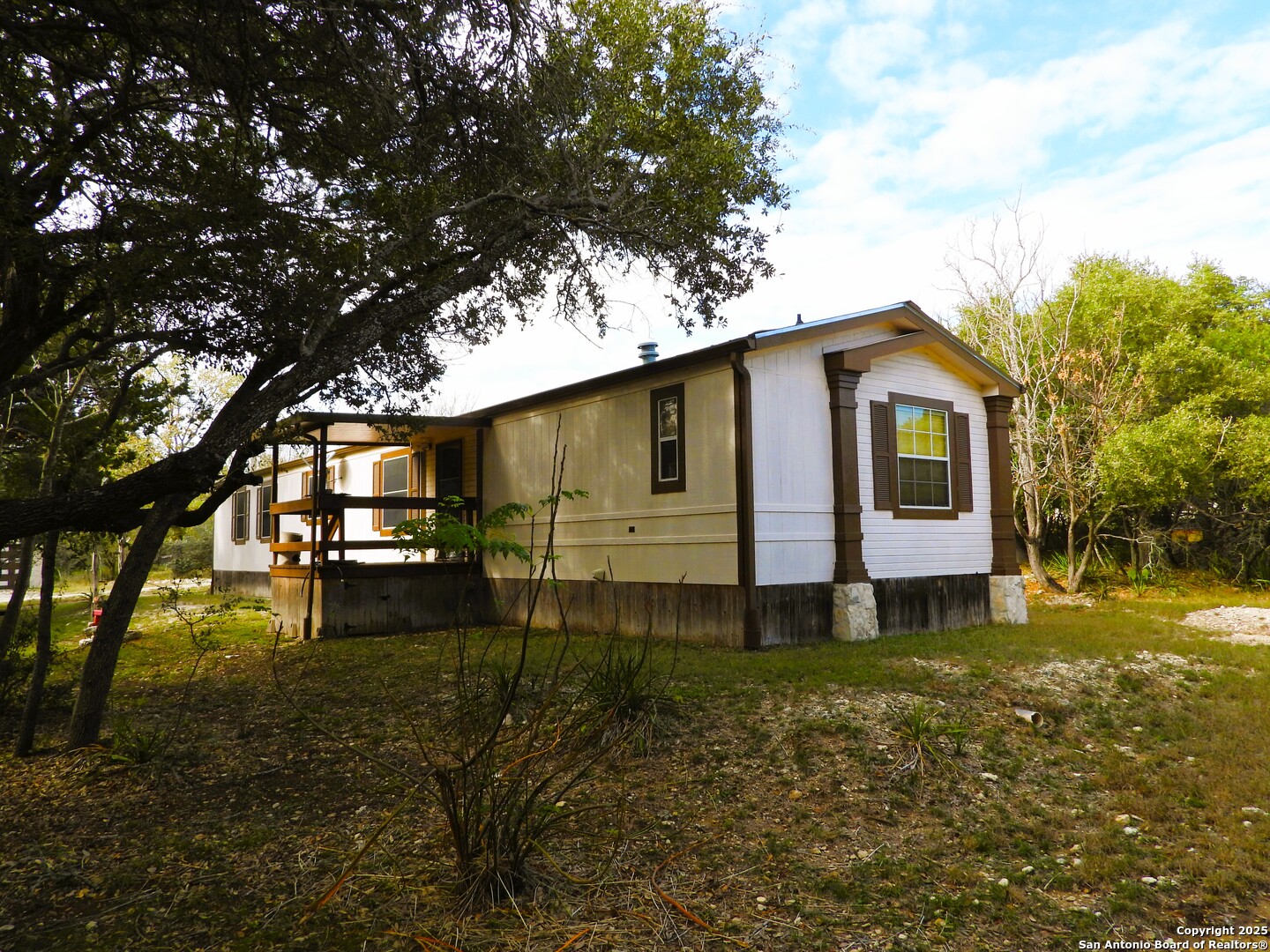 main property photo 6