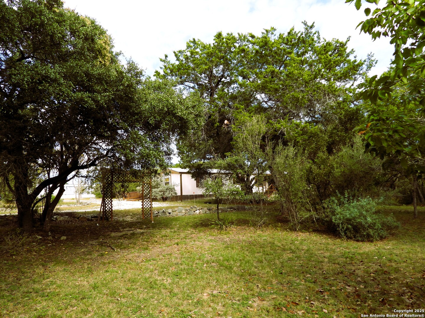 main property photo 8