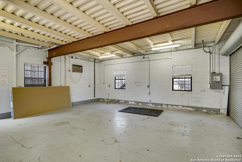 main property photo 37