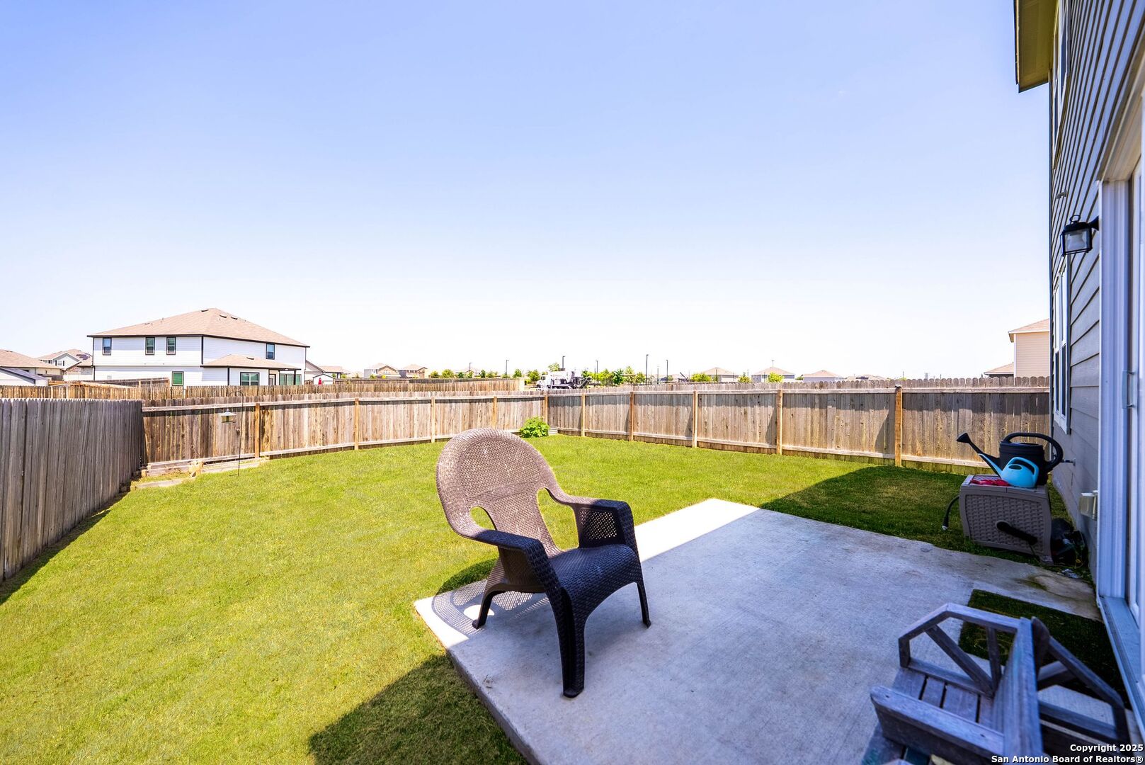 main property photo 8