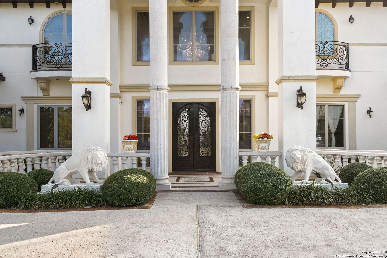 main property photo 11