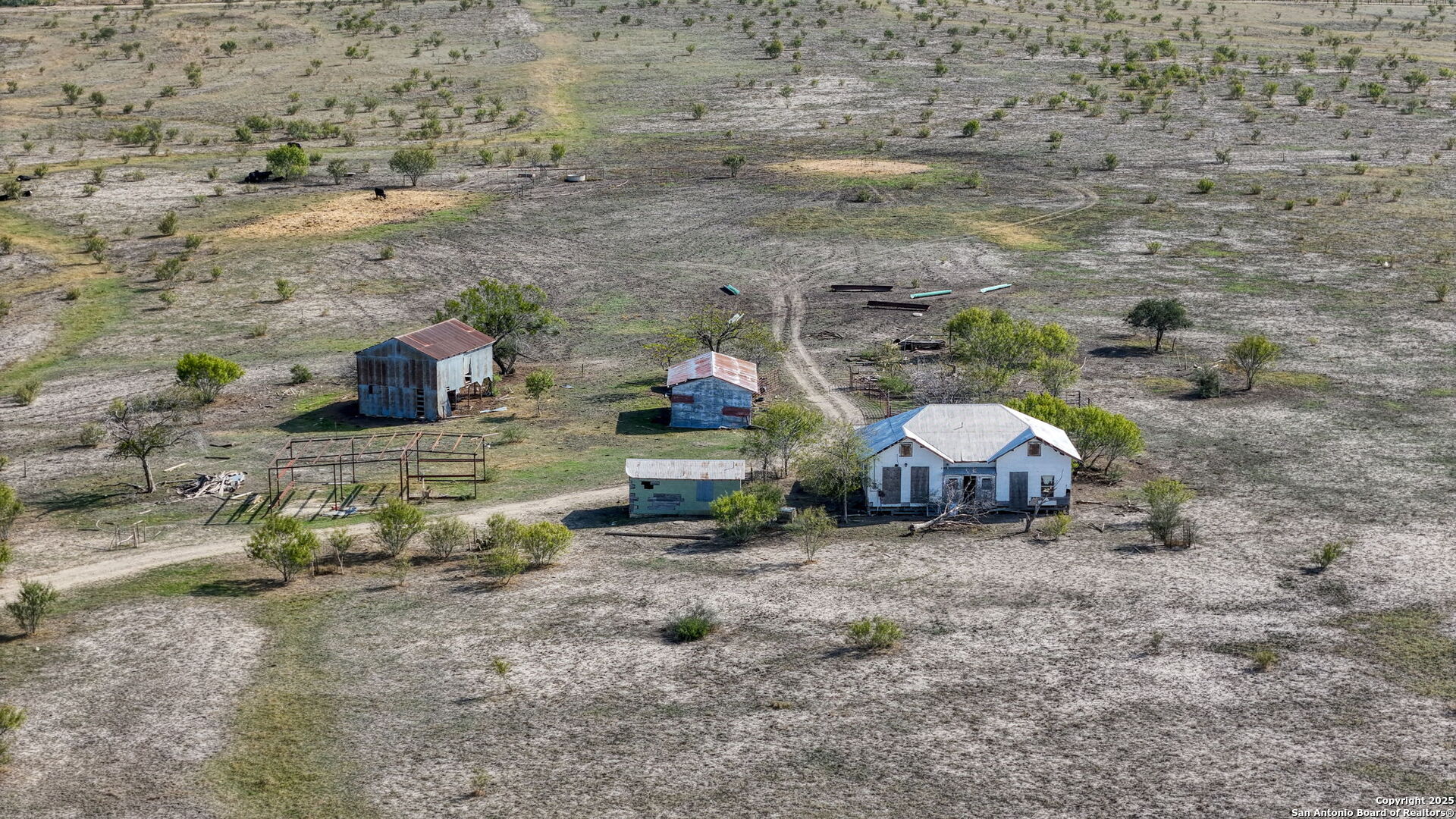main property photo 26
