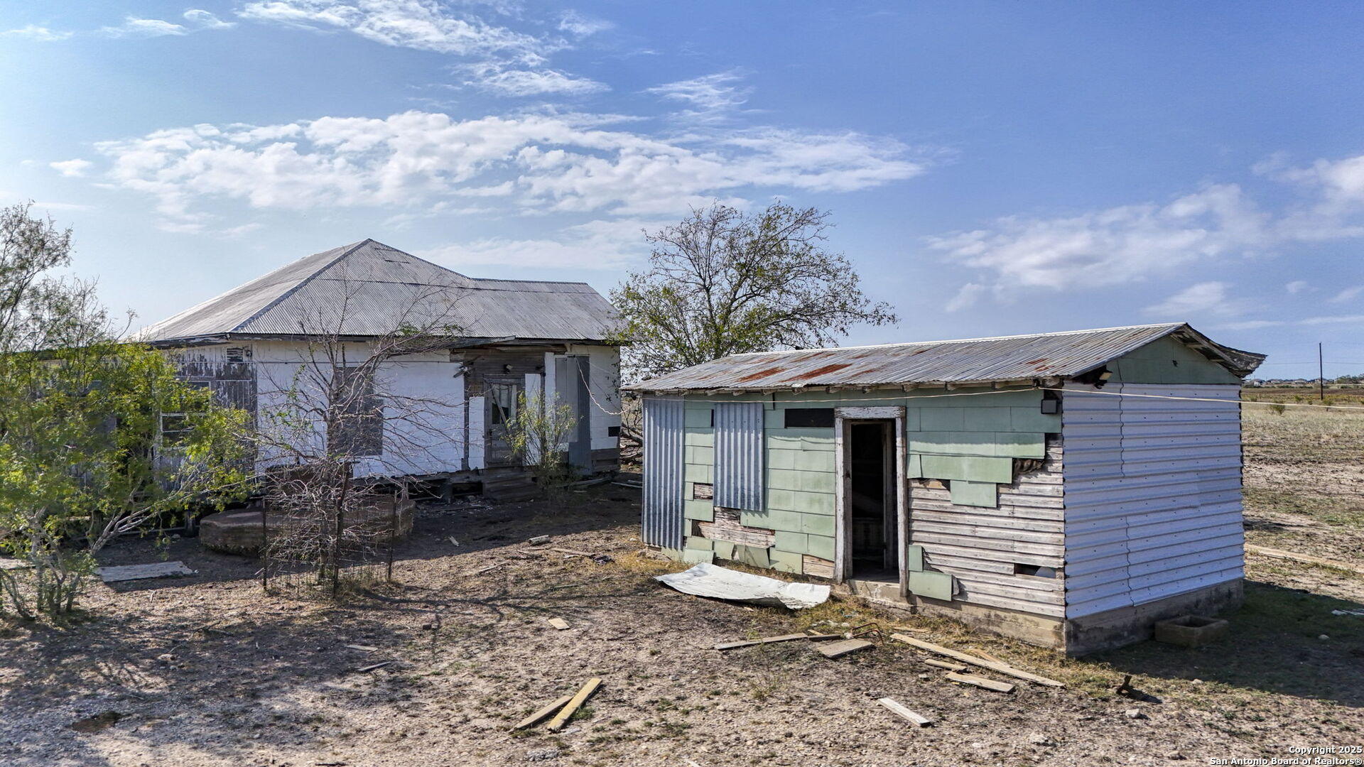 main property photo 38