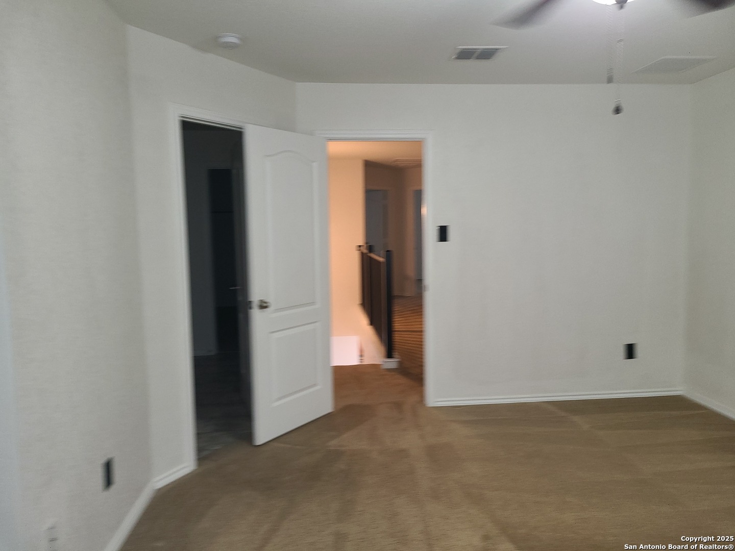 property viewer photo 14