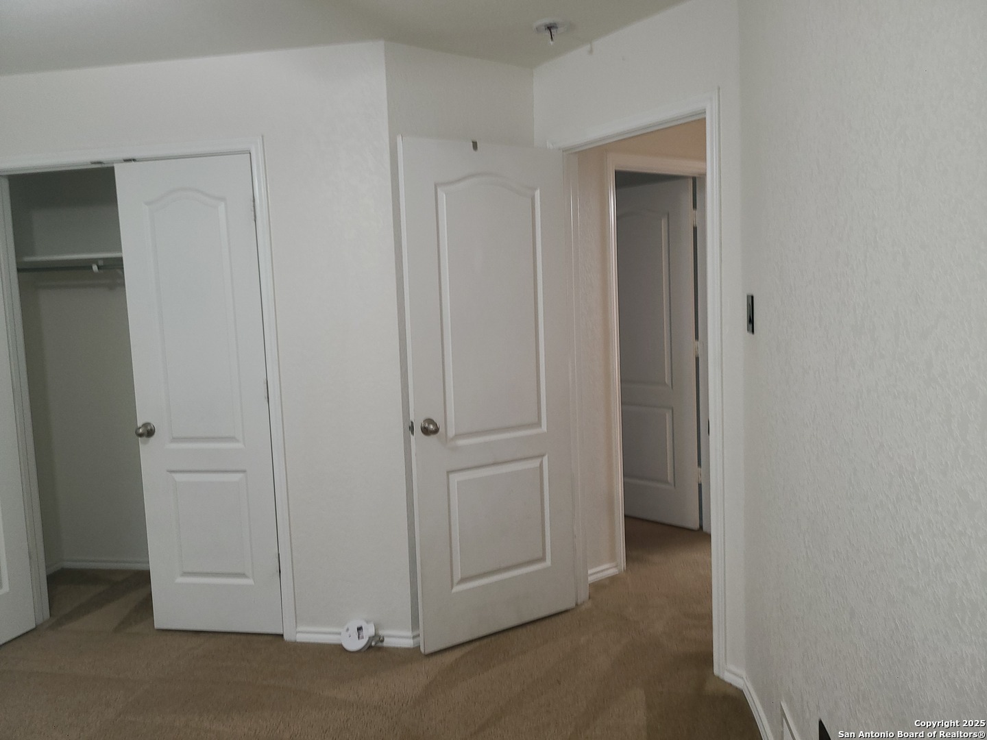 property viewer photo 21