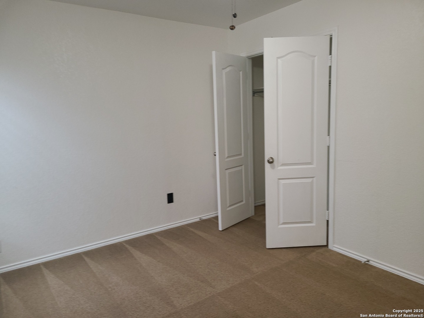 property viewer photo 24