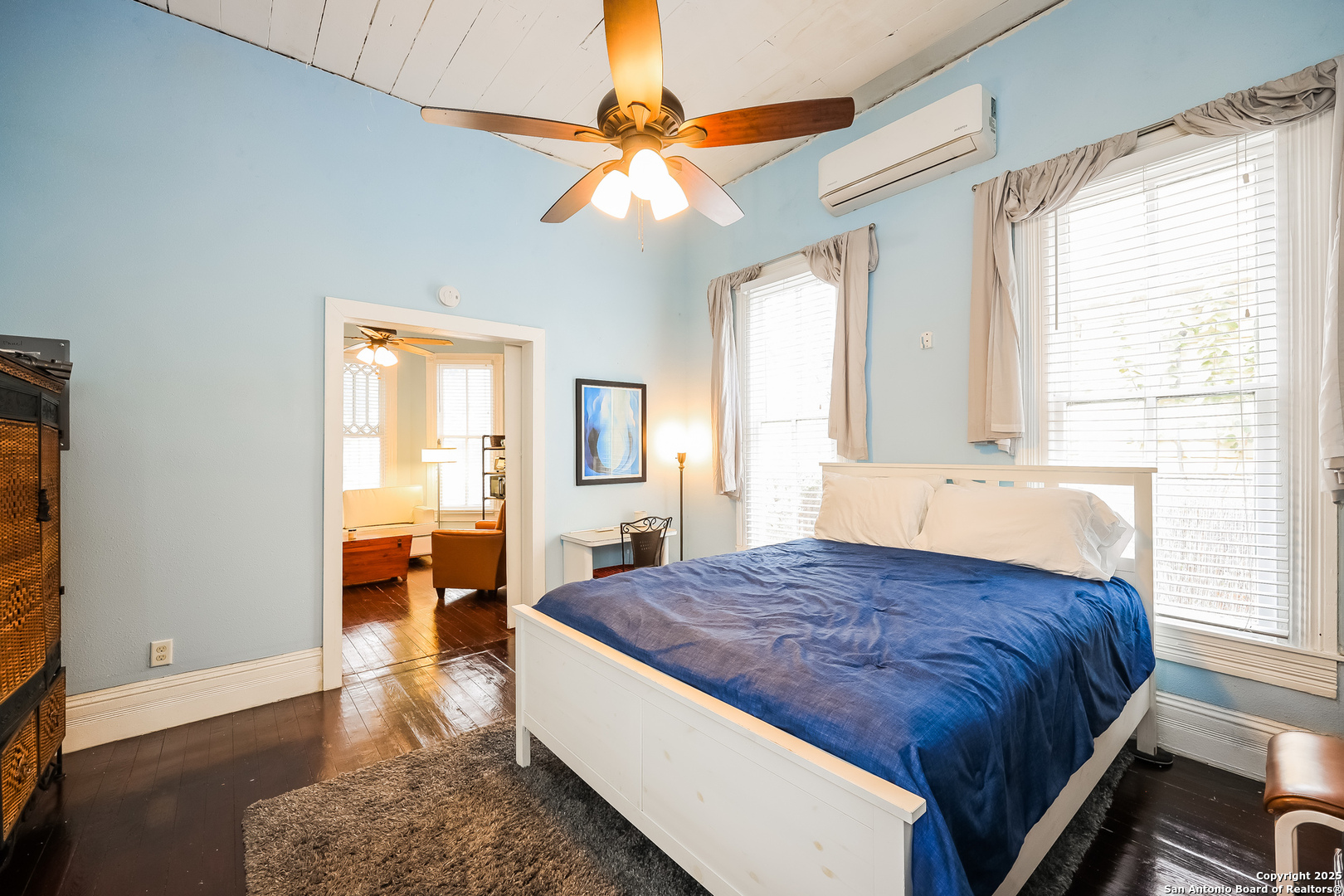 property viewer photo 8