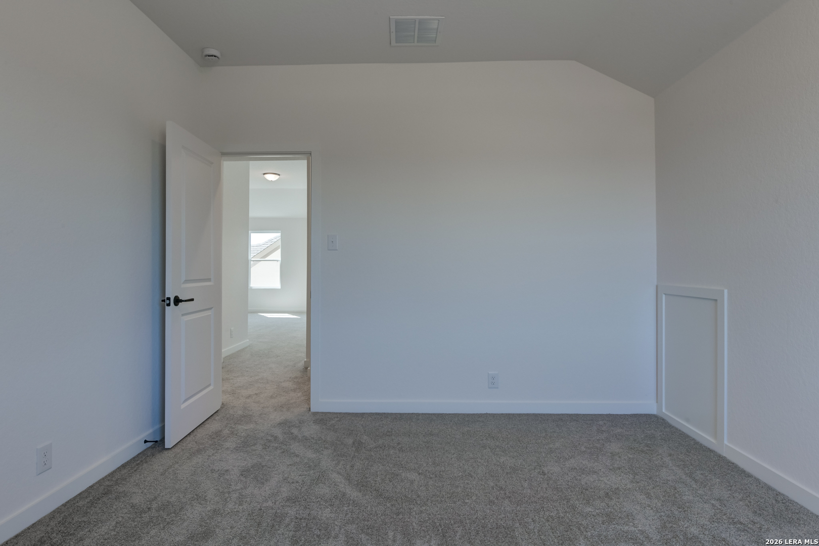 property viewer photo 28