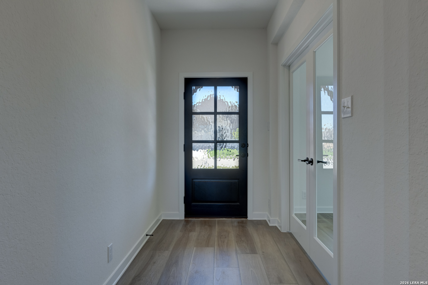 property viewer photo 3