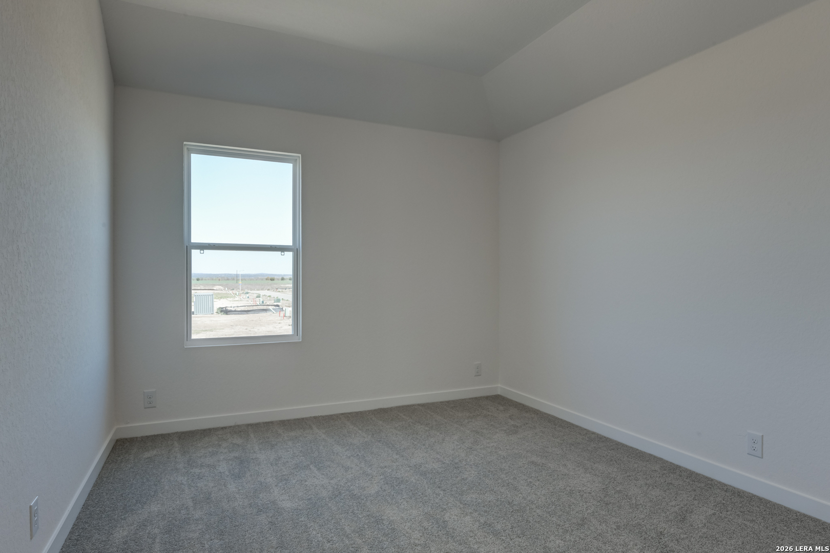 property viewer photo 32