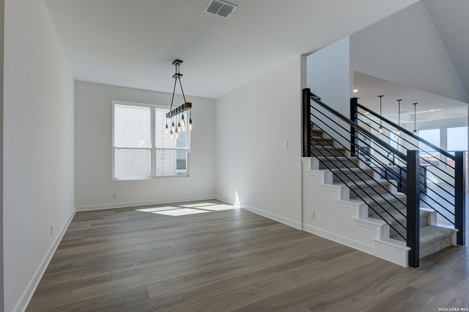 property viewer photo 6