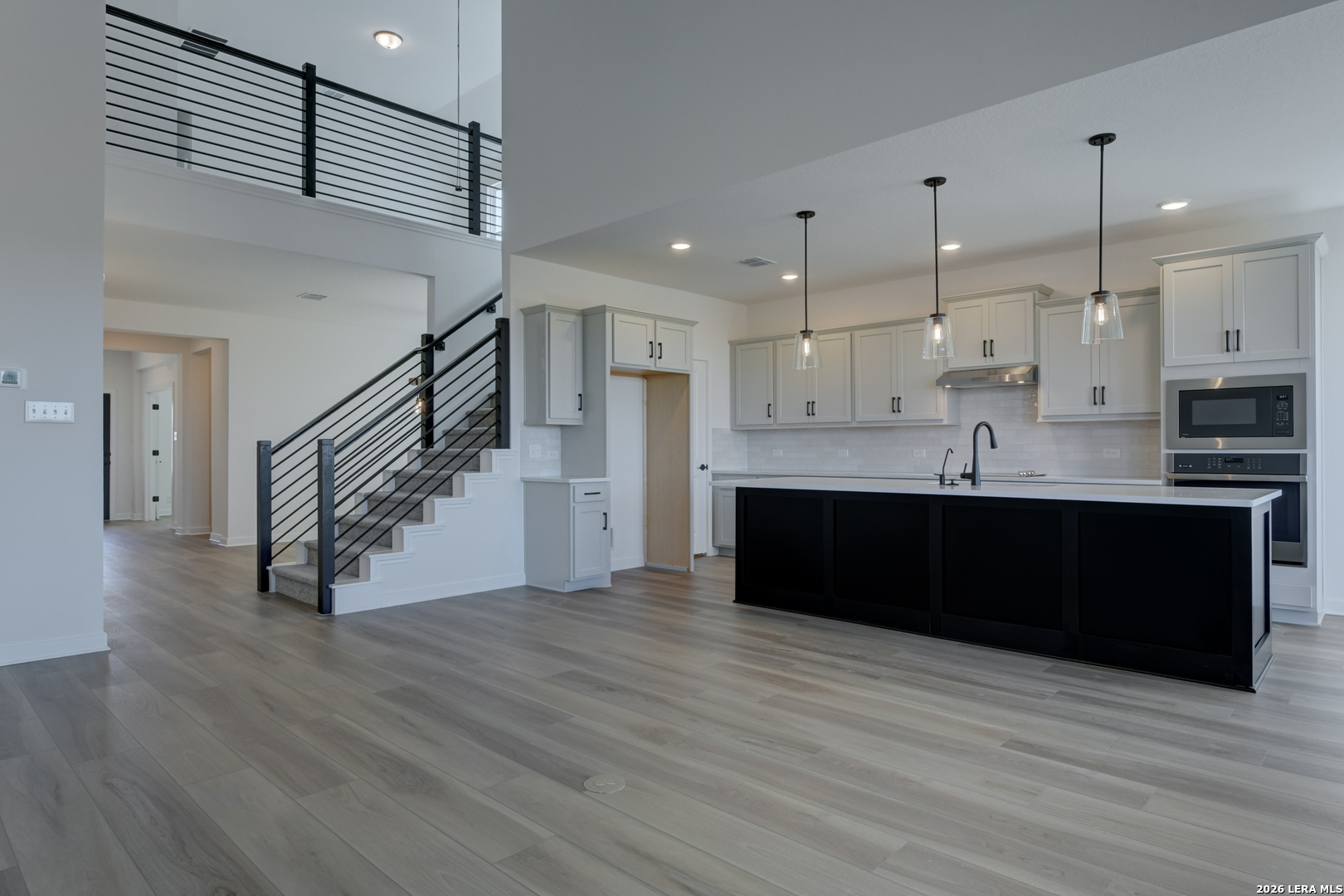 property viewer photo 8