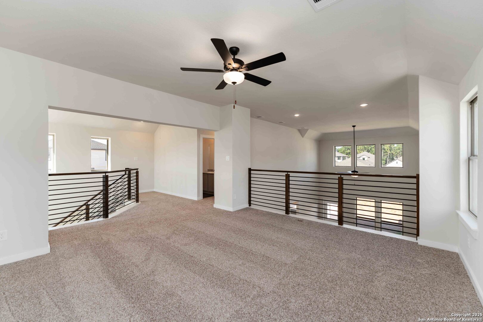 property viewer photo 20