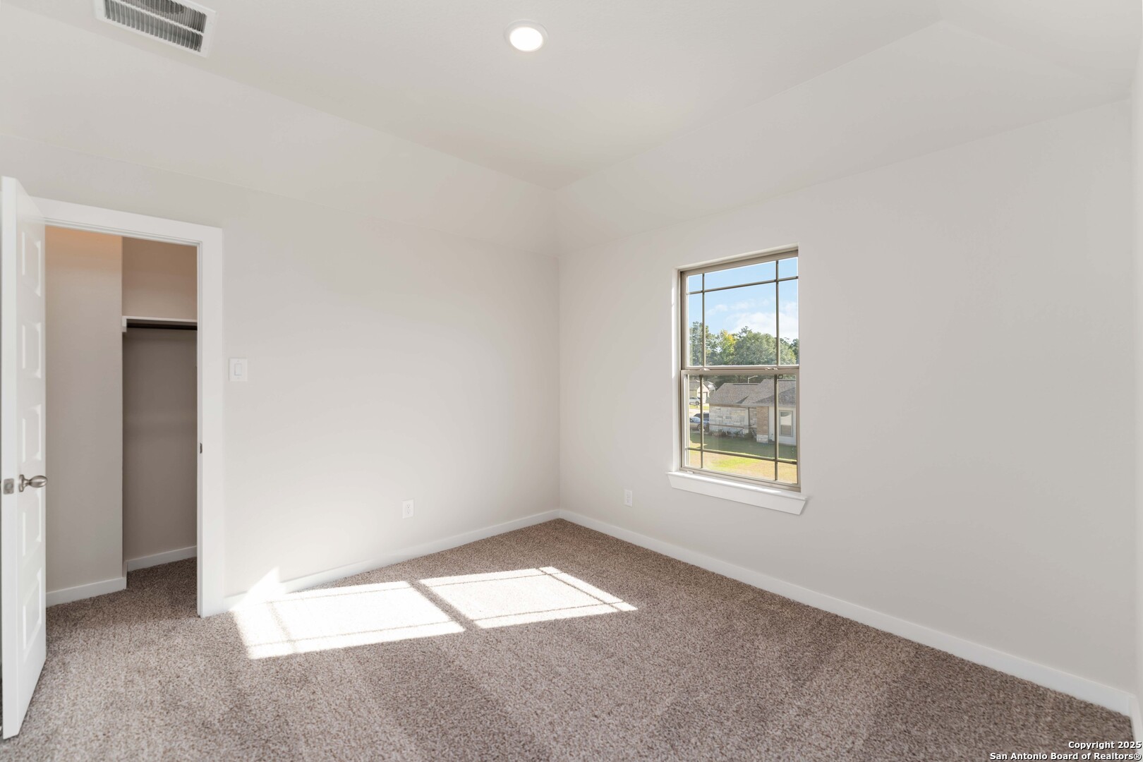 property viewer photo 21