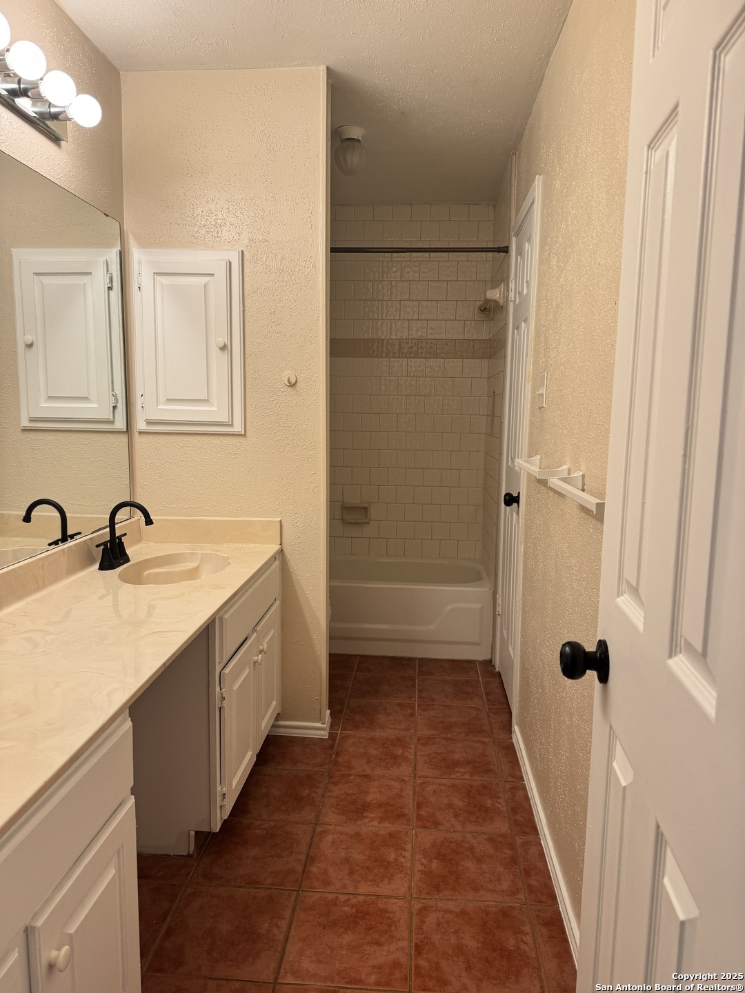 property viewer photo 15